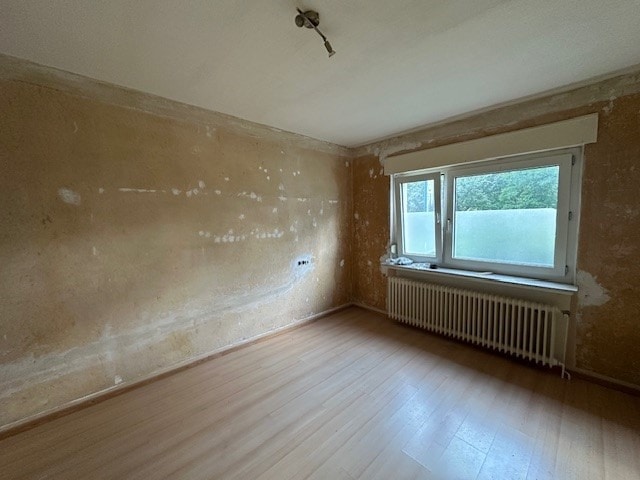 Doppelhaushälfte mit 3 Wohneinheiten in Schildesche