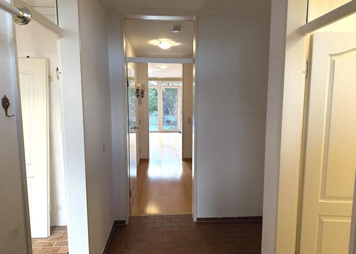 Attraktives Reihenmittelhaus in Ummeln mit Fußbodenheizung und Garage