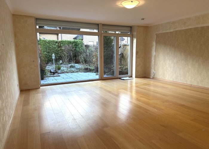 Attraktives Reihenmittelhaus in Ummeln mit Fußbodenheizung und Garage