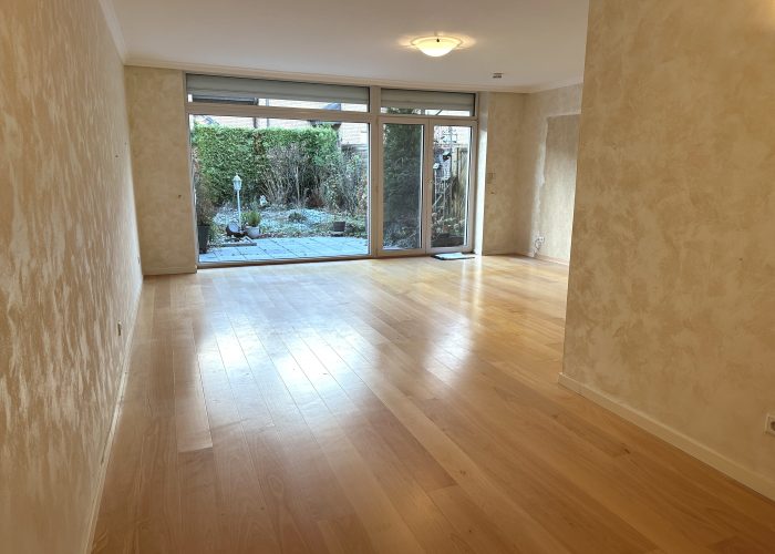 Attraktives Reihenmittelhaus in Ummeln mit Fußbodenheizung und Garage