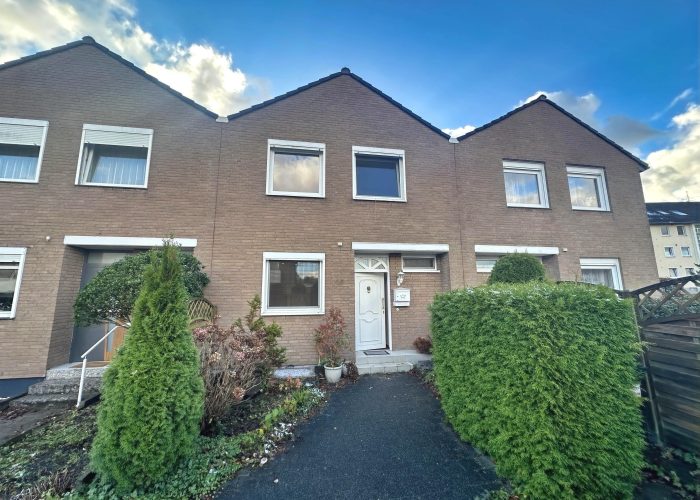 Attraktives Reihenmittelhaus in Ummeln mit Fußbodenheizung und Garage