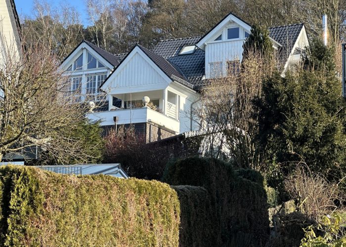 Einzigartige Souterrainwohnung mit Traumblick in Oerlinghausen