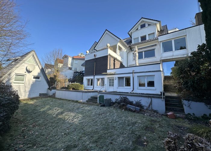 Einzigartige Souterrainwohnung mit Traumblick in Oerlinghausen