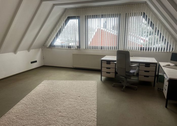 Großzügiges Einfamilienhaus mit Einliegerwohnung in Hillegossen