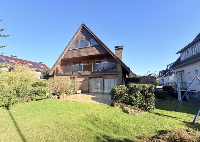 Großzügiges Einfamilienhaus mit Einliegerwohnung in Hillegossen