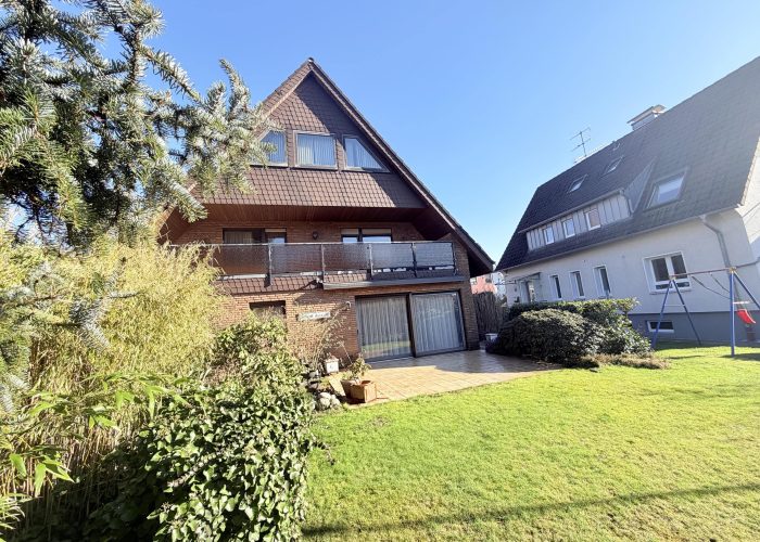 Großzügiges Einfamilienhaus mit Einliegerwohnung in Hillegossen