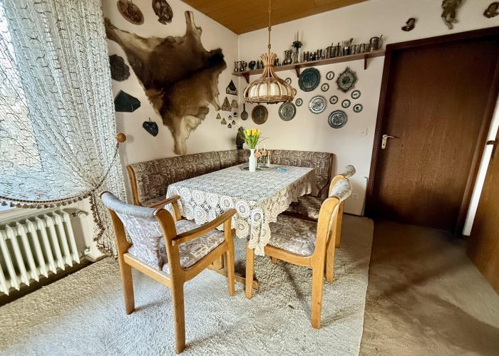 Schönes Einfamilienhaus mit Einliegerwohnung im Herzen von Quelle