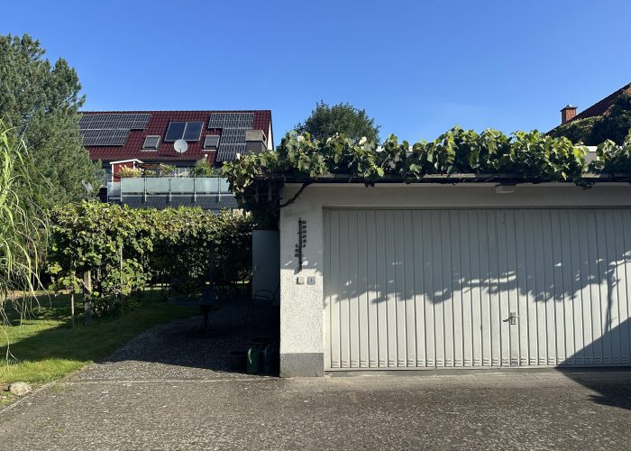 Schönes Einfamilienhaus mit Einliegerwohnung im Herzen von Quelle