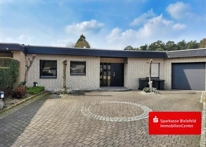 Architektenhaus im Bungalowstil in Sennestadt