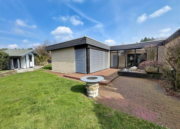 Architektenhaus im Bungalowstil in Sennestadt