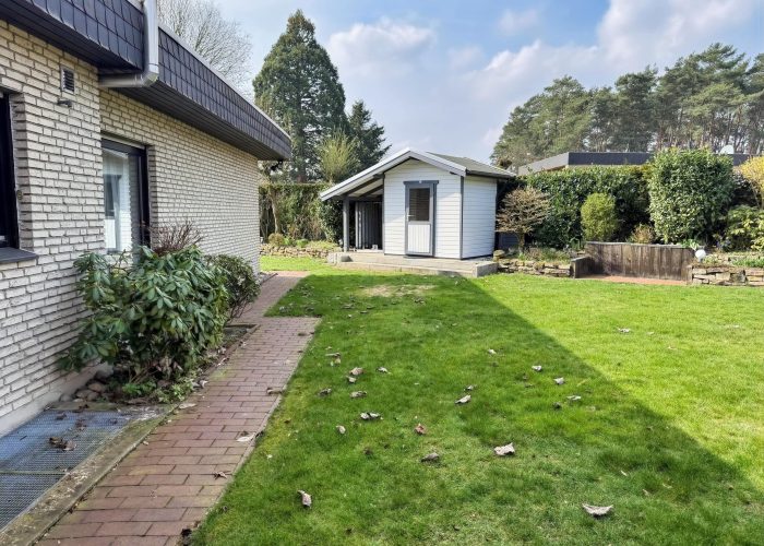 Architektenhaus im Bungalowstil in Sennestadt