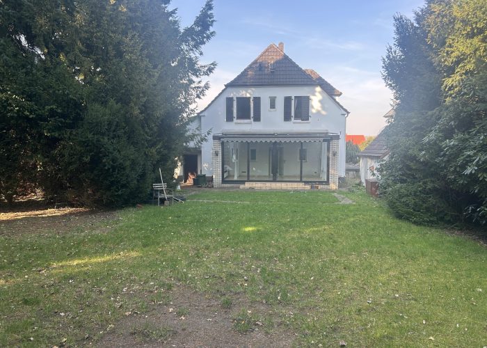 Stilvolles Einfamilienhaus in grüner Lage von Herringhausen – sofort bezugsfrei!