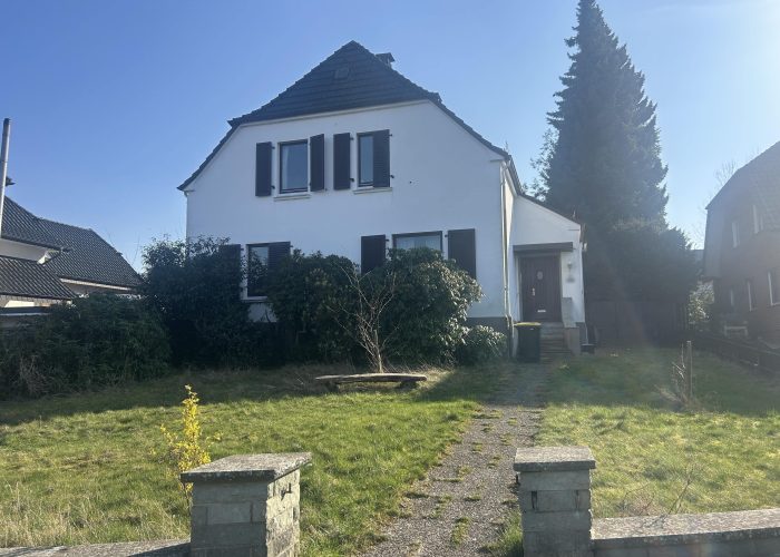 Stilvolles Einfamilienhaus in grüner Lage von Herringhausen – sofort bezugsfrei!