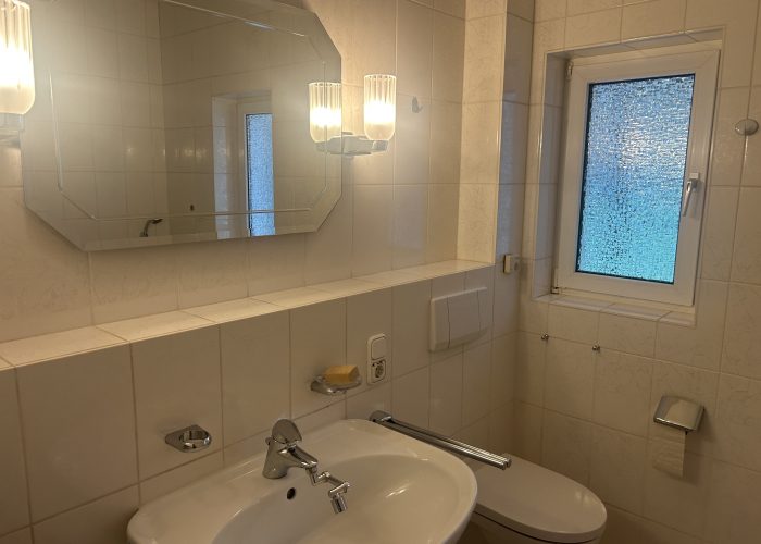 Stilvolles Einfamilienhaus in grüner Lage von Herringhausen – sofort bezugsfrei!