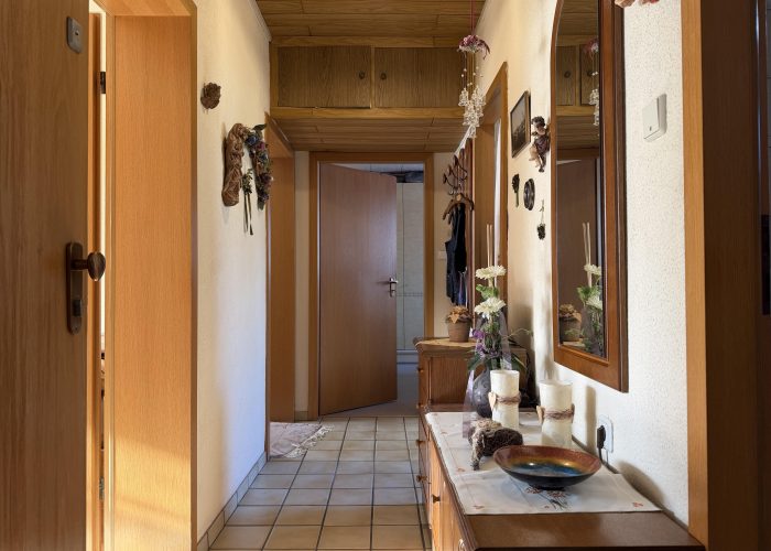 Charmante 3-Zimmer-Eigentumswohnung mit Loggia und Garage in Sennestadt