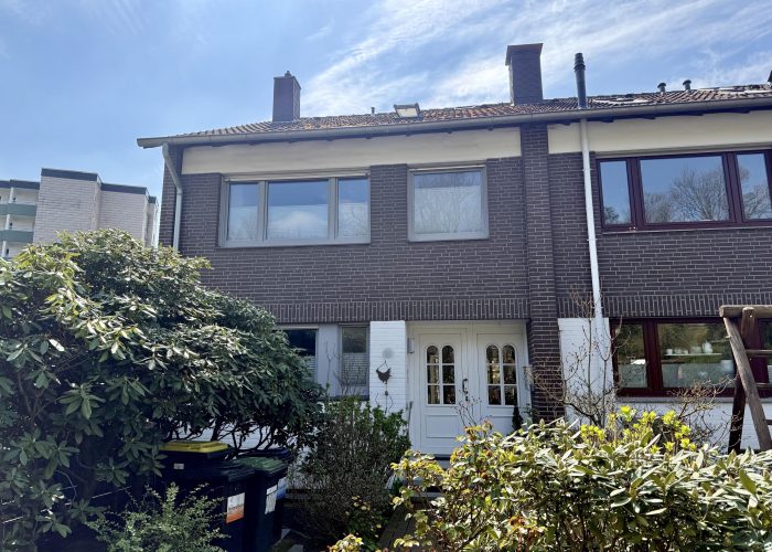 Einziehen und Wohlfühlen – Top-Renoviertes Reihenendhaus in Senne