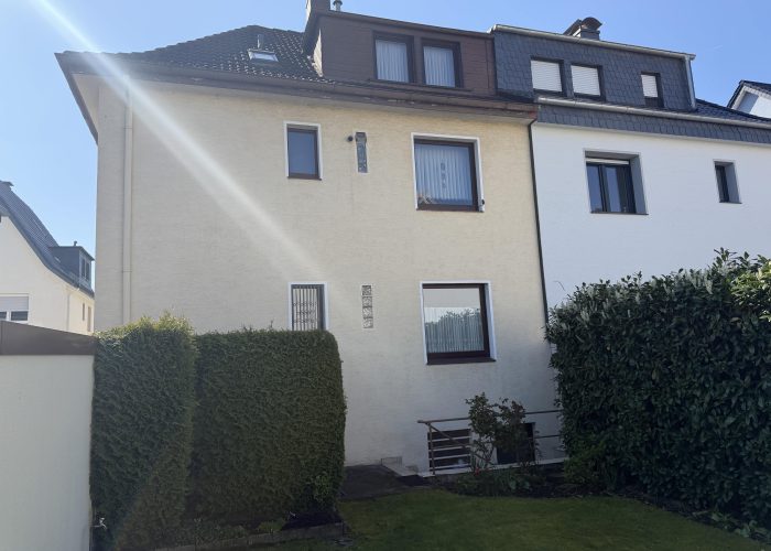 Doppelhaushälfte als Zweifamilienhaus in der östlichen Innenstadt