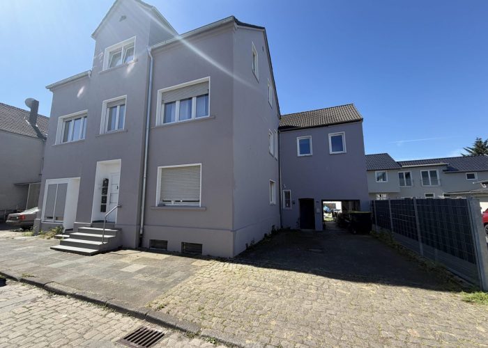 Mehrfamilienhaus mit 5 Wohneinheiten in Lage/Lippe