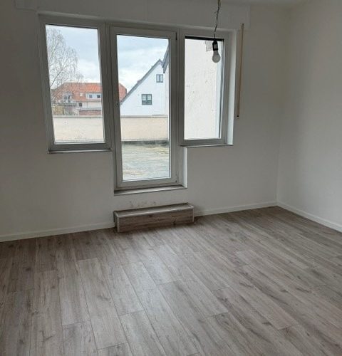 Mehrfamilienhaus mit 5 Wohneinheiten in Lage/Lippe
