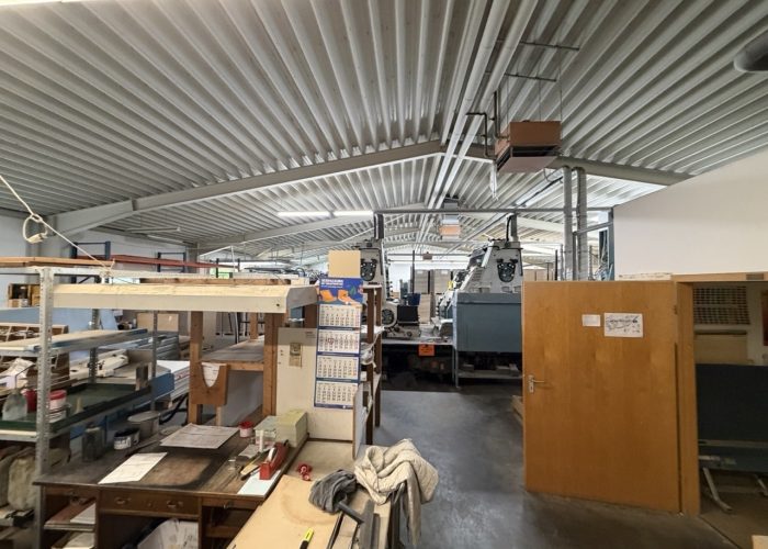 Gewerbeimmobilie mit Erweiterungspotenzial in Brackwede
