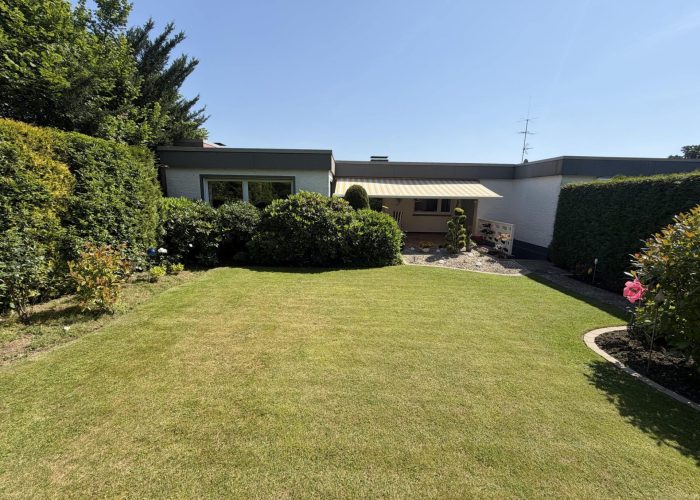Charmanter Reihenbungalow in Gellershagen, mit Garten, Terrasse und Garage