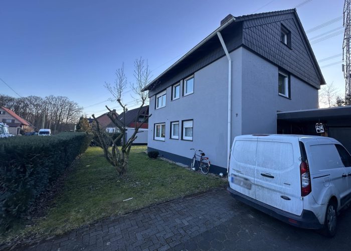 Einfamilienhaus mit großem Grundstück in Altenhagen