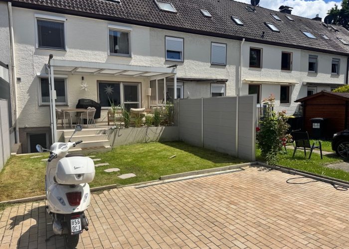 Schickes, komplett saniertes Reihenmittelhaus in Gellershagen