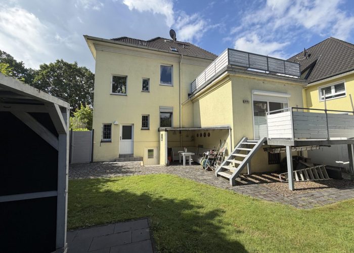 Charmantes Zweifamilienhaus in zentraler Lage der östlichen Innenstadt