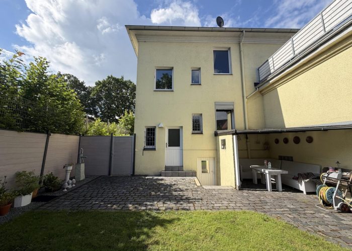 Charmantes Zweifamilienhaus in zentraler Lage der östlichen Innenstadt