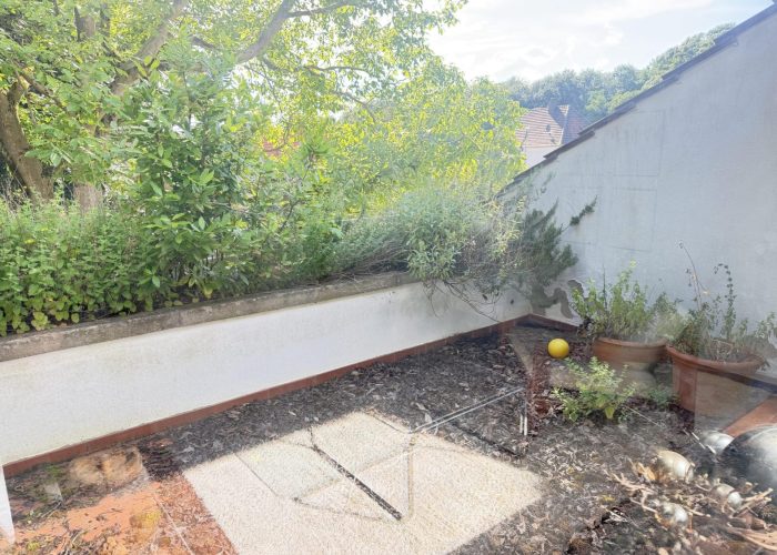 Renovierungsbedürftige Doppelhaushälfte in ruhiger Lage von Jöllenbeck