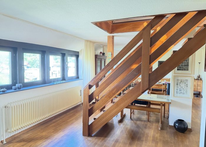 Renovierungsbedürftige Doppelhaushälfte in ruhiger Lage von Jöllenbeck