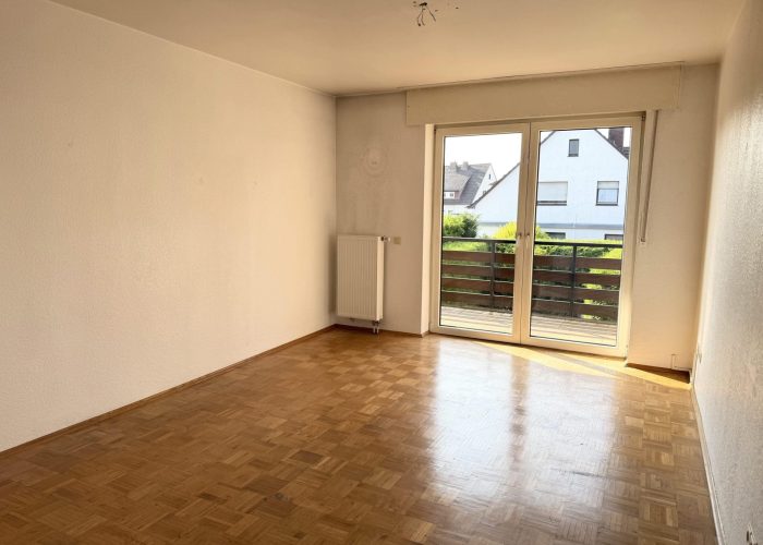 Drei Ebenen, viele Möglichkeiten! Gepflegte Doppelhaushälfte in Brake