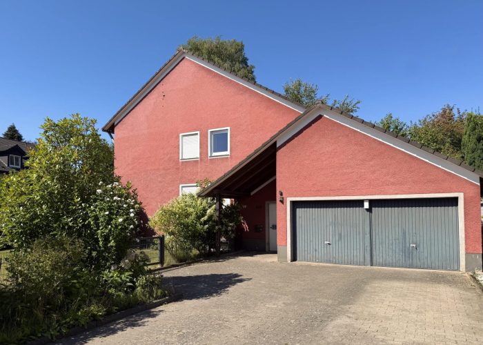 Ein-/Zweifamilienhaus in ruhiger Lage von Theesen