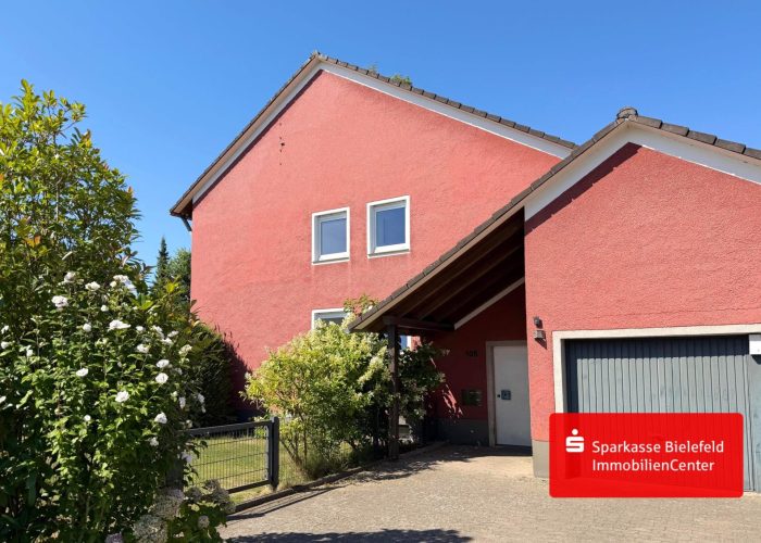Ein-/Zweifamilienhaus in ruhiger Lage von Theesen