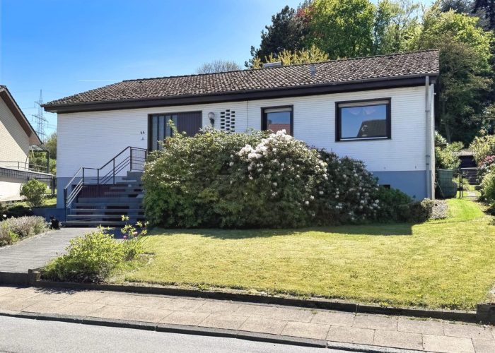 Traumhafter Bungalow in toller Hanglage von Ubbedissen