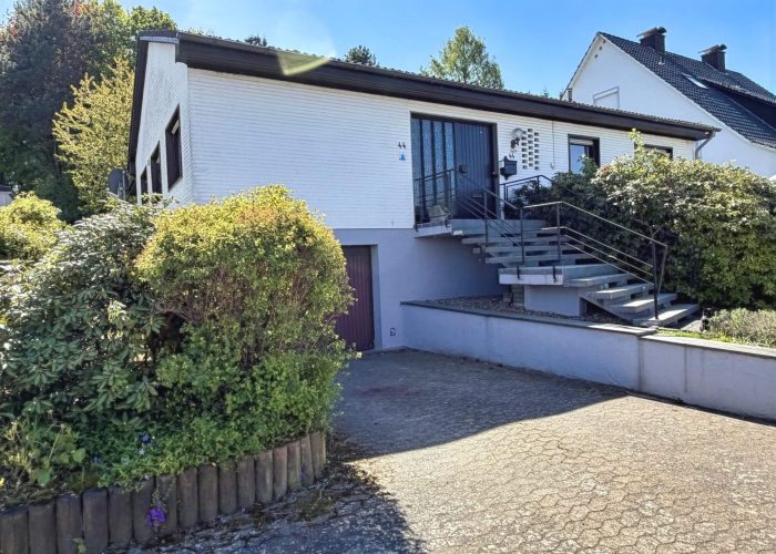 Traumhafter Bungalow in toller Hanglage von Ubbedissen