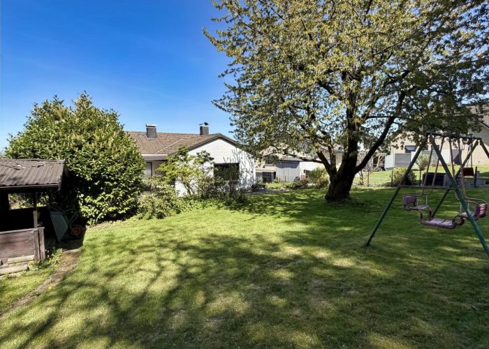 Traumhafter Bungalow in toller Hanglage von Ubbedissen