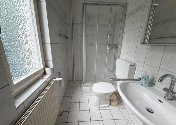 Geräumiges Zweifamilienhaus in Randlage von Brackwede
