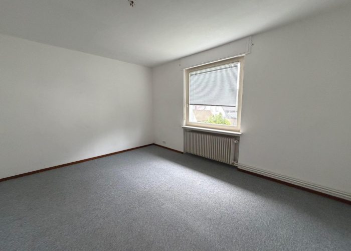 Geräumiges Zweifamilienhaus in Randlage von Brackwede