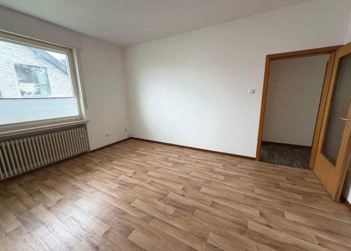 Geräumiges Zweifamilienhaus in Randlage von Brackwede