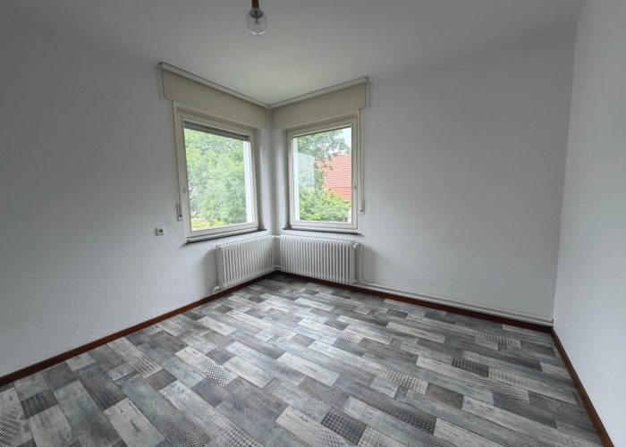 Geräumiges Zweifamilienhaus in Randlage von Brackwede