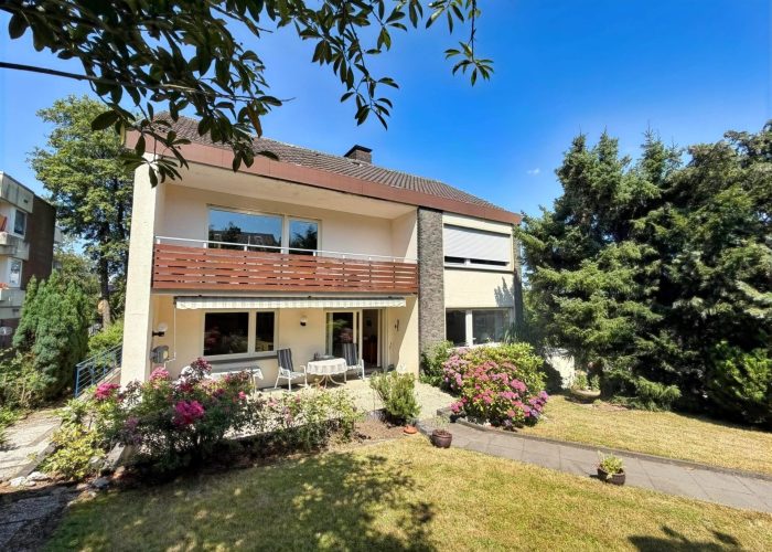 Freistehendes Haus in bester Gadderbaumer Lage mit viel Platz!