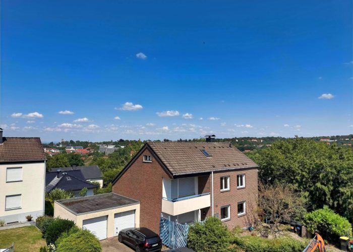 Freistehendes Haus in bester Gadderbaumer Lage mit viel Platz!