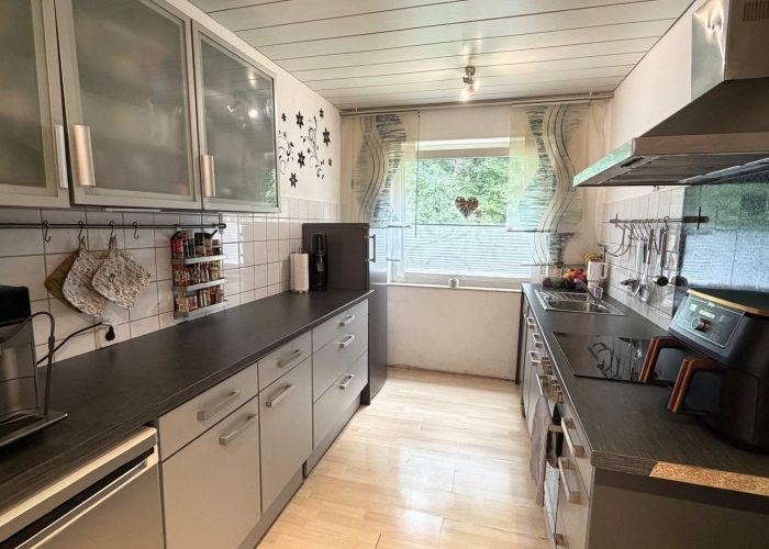 Bungalow mit Einliegerwohnung in Brake