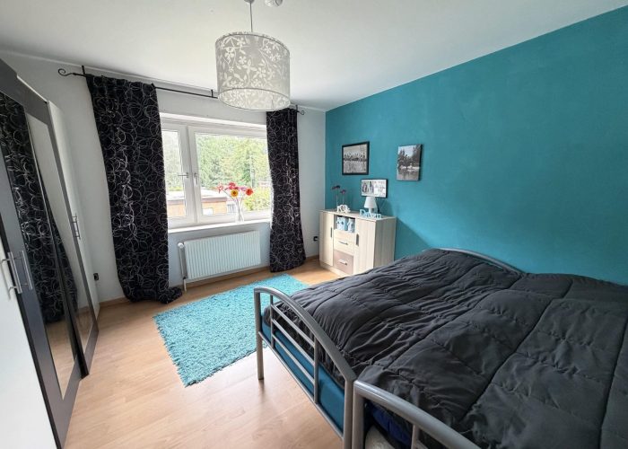 Bungalow mit Einliegerwohnung in Brake