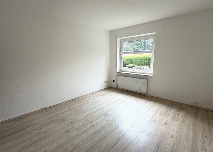Bungalow mit Einliegerwohnung in Brake