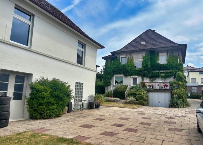 Einfamilienhaus mit Ausstrahlung und großem Nebengebäude