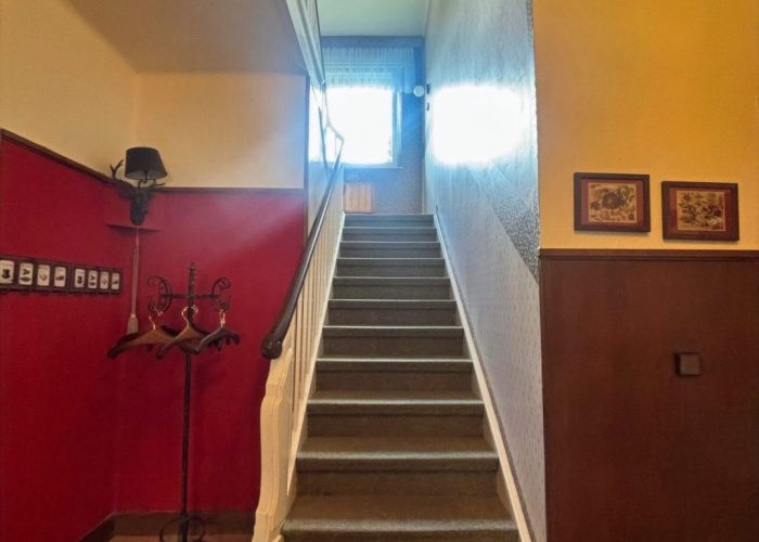 Einfamilienhaus mit Ausstrahlung und großem Nebengebäude
