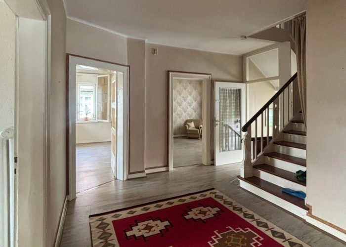 Einfamilienhaus mit Ausstrahlung und großem Nebengebäude