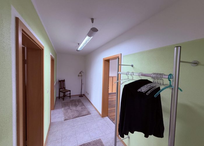 Erdgeschosswohnung als ehemalige Büroräume in Herford-Elverdissen